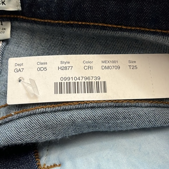 J.Crew Tall 9” Mid-Rise Toothpick Jean in Classic Rinse Wash - Picture 6 of 6